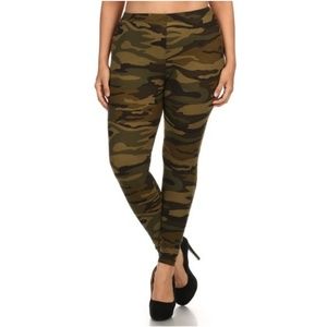 NWT Leggings Depot Plus Size Camo Leggings